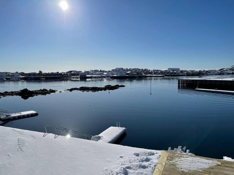 #Lofoten Leilighet Ved Sjoen Ballstad Exteriör bild